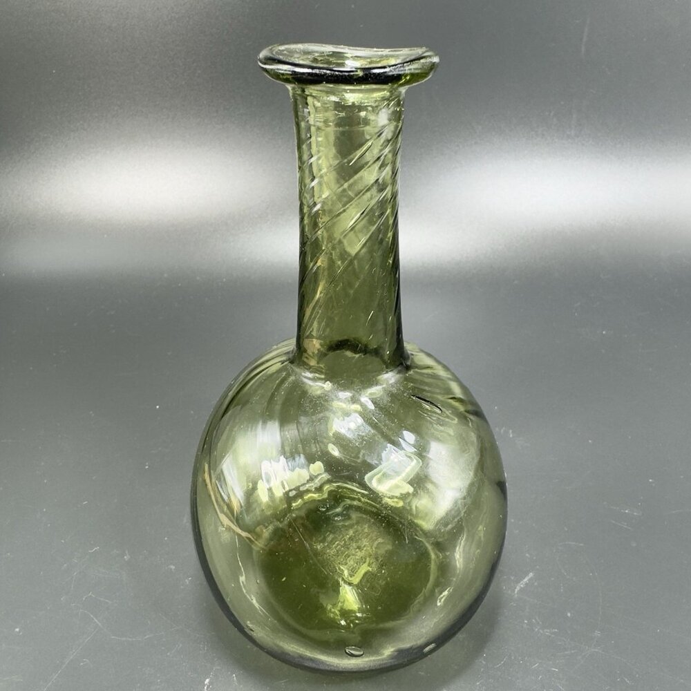Green Hand Blown Art Glass Vase Bottle‎ With Optic Swirl Hand Made Glassware VTG